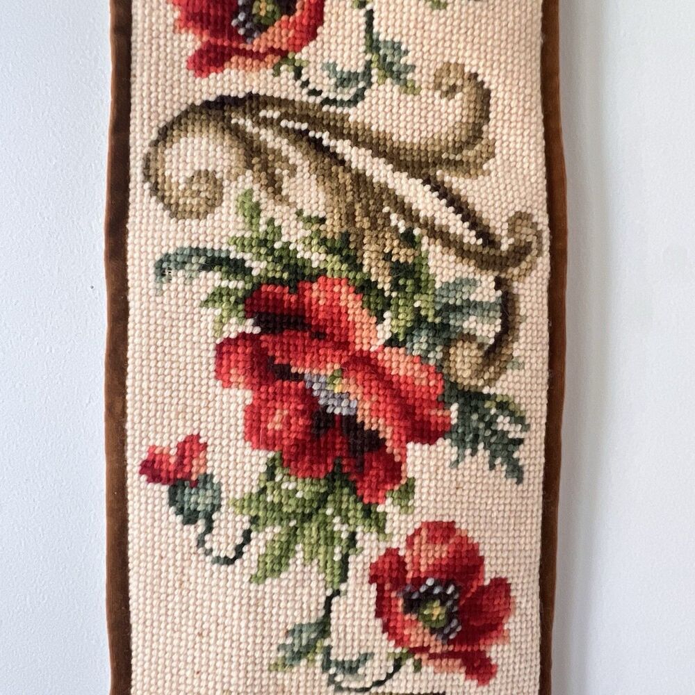Vtg 7Os Poppies Needlepoint Bell Pull Wall Hanging Tapestry Brass Hardware - Picture 4 of 16